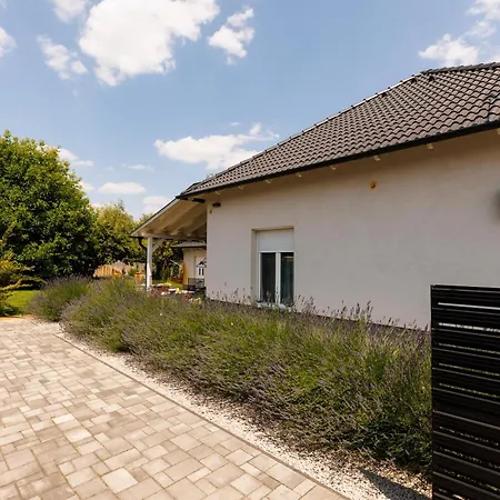 Csillag Vendeghaz Apartament Mórahalom