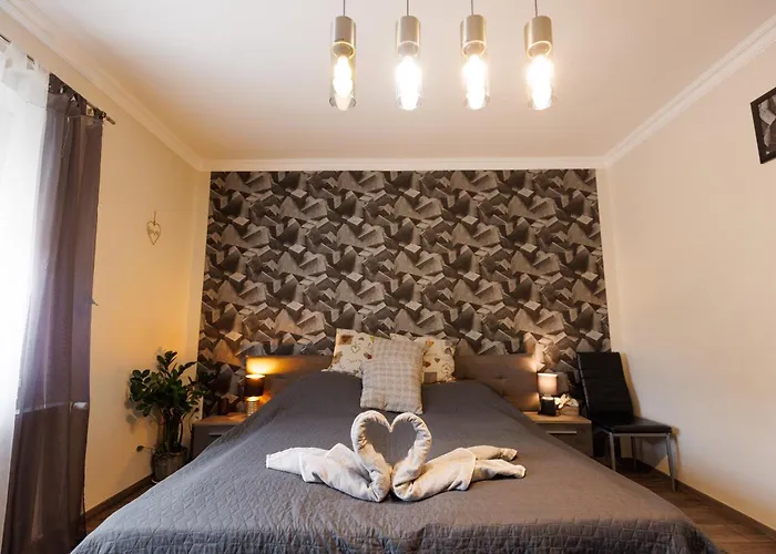 Csillag Apartman *
